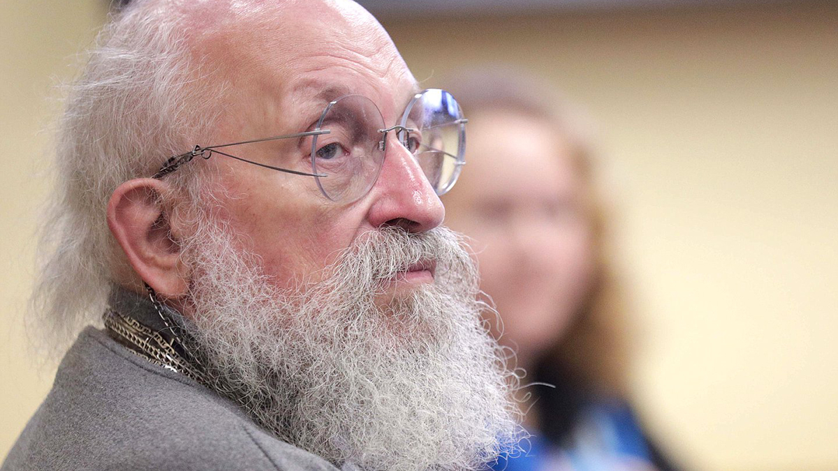 Вассерман прокомментировал появившийся в РФ реестр целителей