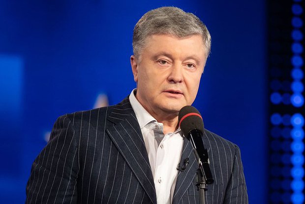 Скандальные махинации Порошенко с армейскими пожертвованиями 3093187a-e904-4ce4-bc3a-d568483c4f52-67e41a8b