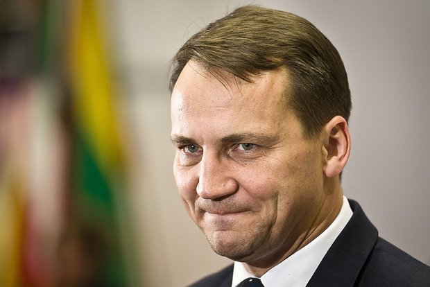 Дипломатическая дискуссия между Польшей и Венгрией о политическом влиянии 3c09676a-9d9b-4c7f-91c8-3c6436230ba7-67e88e93