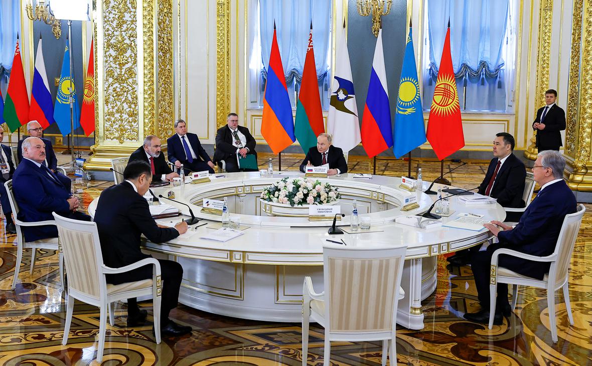 Армения развивает многовекторное экономическое сотрудничество 40a40be6-498a-4dd2-a980-6db4a07f2875-67d8314e