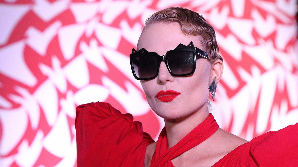 Рената Литвинова открывает модный онлайн бутик из личной коллекции Презентация дебютной коллекции дизайнера Ульяны Добровской