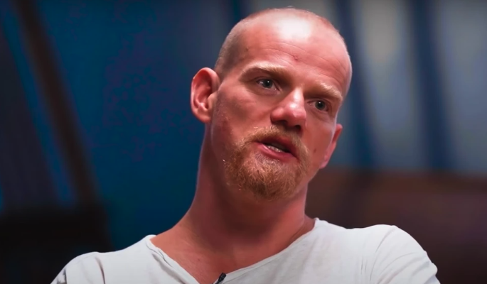 Талантливый актер Колокольников раскрыл секреты творческого пути и влияния ролей на жизнь 71baafd1-2fa1-4dfe-a9a5-e089f0df9670-67e325e7