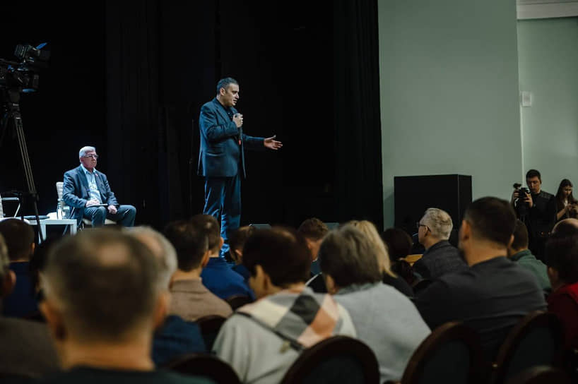 Конструктивный диалог врио губернатора с жителями приграничных районов Курской области 76fe8667-1fa6-4768-a9e9-7cc714ff2a0f-67e84c72