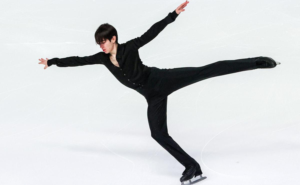 Триумф молодого фигуриста на чемпионате России по прыжкам 9f1ee7a7-4d0f-48f3-9574-1a9fa43a07a4-67def564