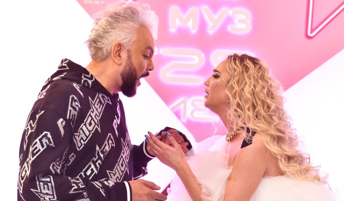 "Классно и красиво": Киркоров поздравил Бузову с грандиозным шоу