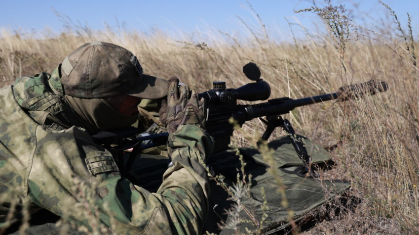 МО России: штатные винтовки помогают снайперам поражать цели сквозь стены