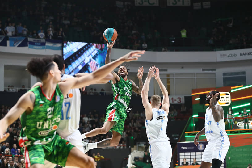 УНИКС одерживает важную победу в матче с «Зенитом» c75b7a93-95c7-4b6d-a126-1ba09734dd3b-67ce0077