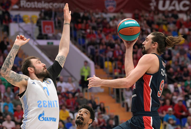Звездное возвращение Алексея Шведа в российский баскетбол f59d264e-30b6-42b1-b261-7b69463f8153-67df0cec