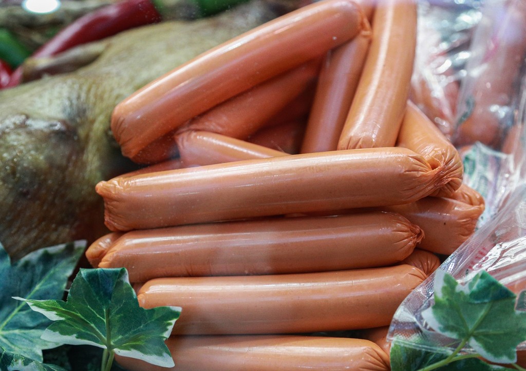 Названы мясные продукты, провоцирующие развитие рака кишечника