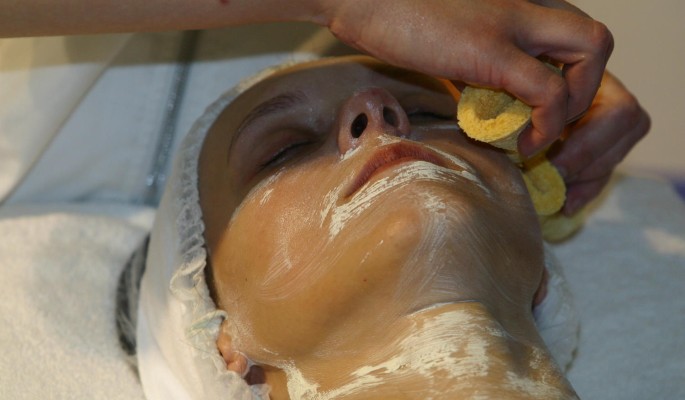 Как подготовить кожу к новогодней ночи за 3 дня: проверенные советы от эксперта 1602896f-15c4-49a0-be01-2f979226871a-680958eb