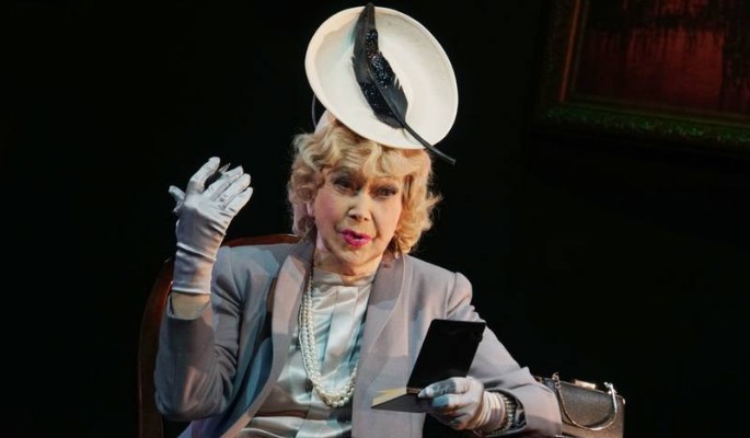 Яркий актерский талант Светланы Немоляевой проявился еще в школьные годы 1d035727-886f-4979-bd59-148d3796d394-67fabda8