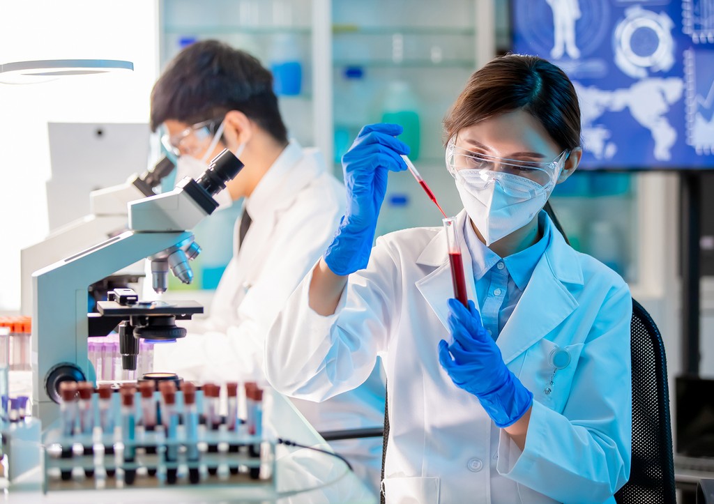 Российские ученые укрепляют международное сотрудничество в борьбе с вирусами 44b4280b-1091-48c8-abec-d0f07e899636-67fa9d1a