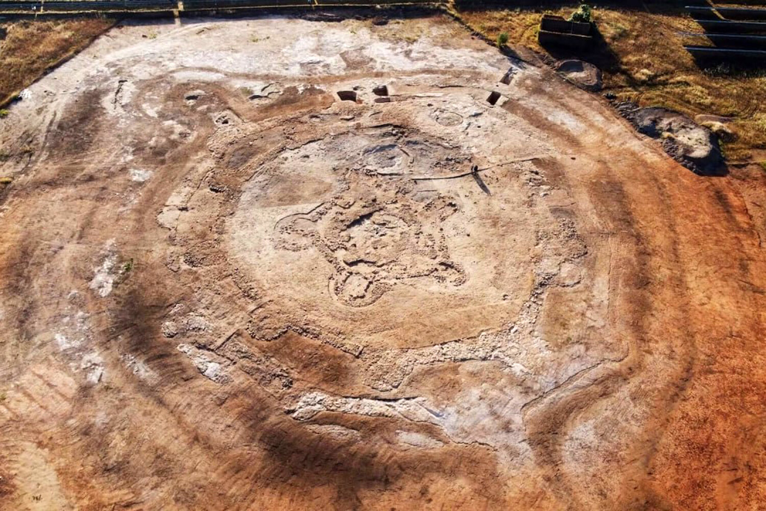 Загадочное захоронение римского солдата в древней испанской крепости 4d073fc2-5888-4bcb-b735-9693e1584540-68099517