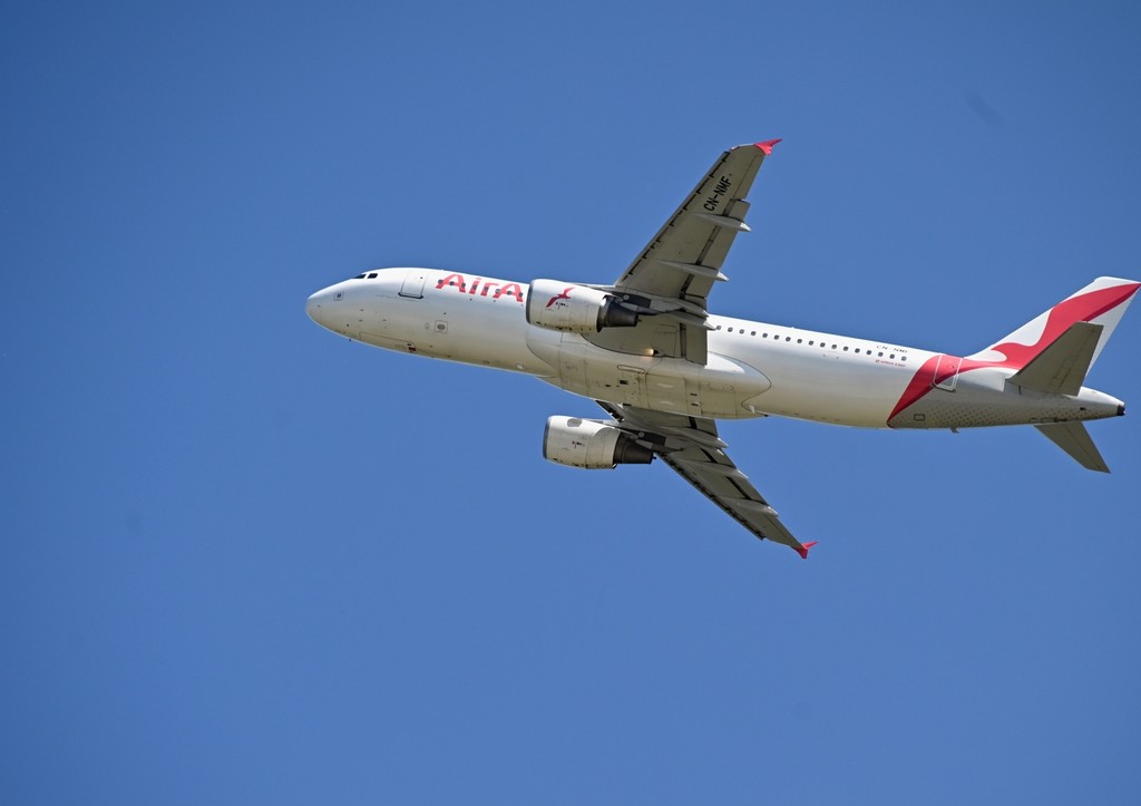 Успешная посадка самолета в Домодедово после внеплановой ситуации 4f2b6041-f187-4e1e-a2d4-f7b9755f9b06-67f5415e