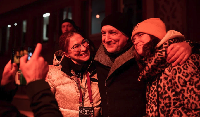 Новаторский спектакль Соборная площадь получил высокую оценку Захара Прилепина 601f85de-94cb-4787-af25-91b126f5b4bd-67f52450