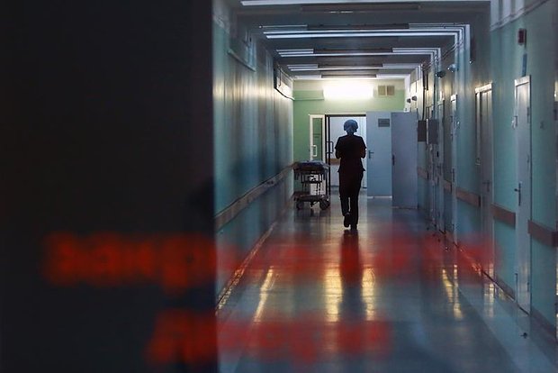 В Оренбурге мальчик получил помощь после необычного происшествия в подъезде 62f246ea-cbb4-4550-b113-c451b88d3d3d-68010abc