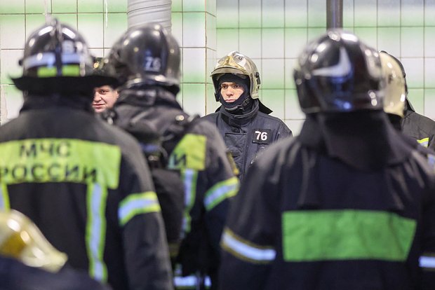 Спасательная операция МЧС по эвакуации китайского сухогруза на Сахалине 6a33b436-fc3a-445c-bd21-898c0e1db17e-67fb8818