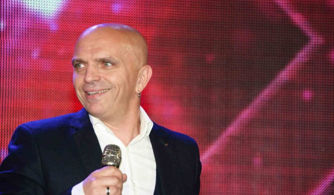 Временная разлука поможет укрепить брак Александра Шоуа 6e120a27-9d91-4214-b2ce-17e4769ec7d7-6800c663