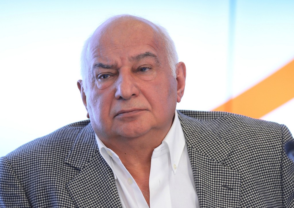 Памяти выдающегося хирурга и учителя Михаила Давыдова 7beea0fd-4fba-427a-8bc2-e7830a87d696-67faad68