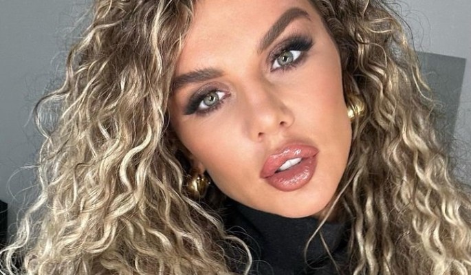 Трагические события в жизни популярной певицы Анны Седоковой 8c4b360e-55e7-4255-887c-2b801dea461a-67f17a1b