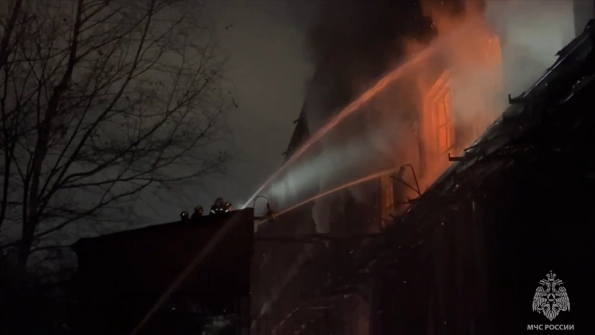 Тушение пожара Электрозавода сотрудниками МЧС