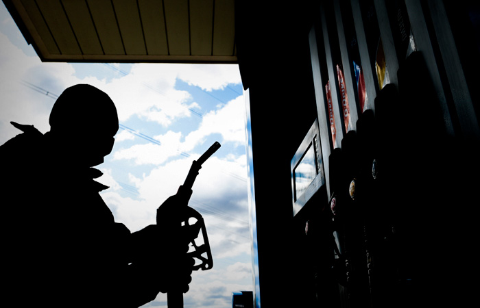 Источники сообщили, что вопрос полного запрета на экспорт бензина обсудят на совещании у Новака