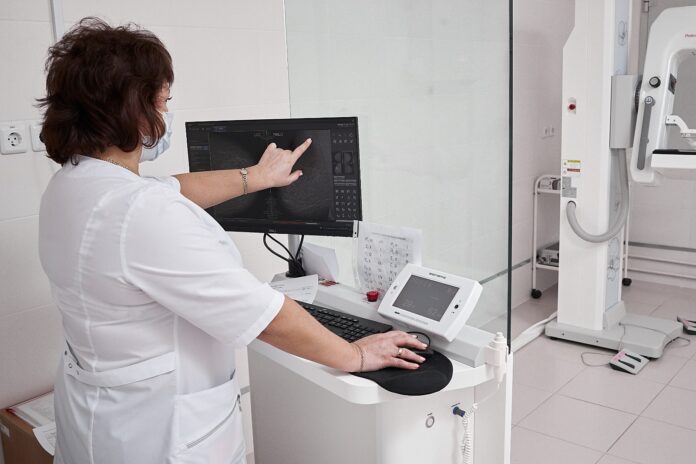 Врачи Свердловской области успешно провели лечение рака груди благодаря слаженной работе медицинских центров ad994649-b9db-44f2-834b-9a9419aebf90-67f7ed93