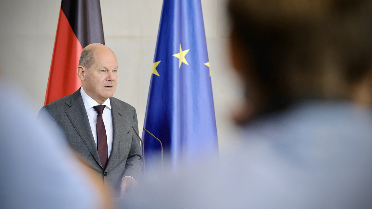 Шольц осудил Трампа за то, что тот назвал Зеленского «диктатором без выборов»