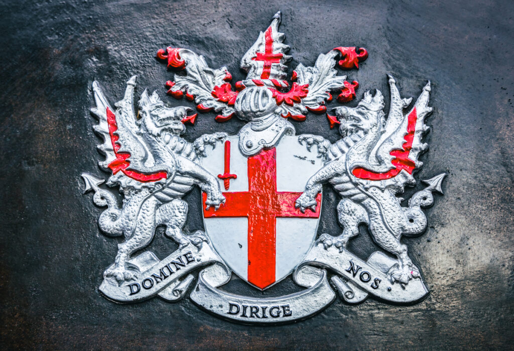 эмблема с драконами