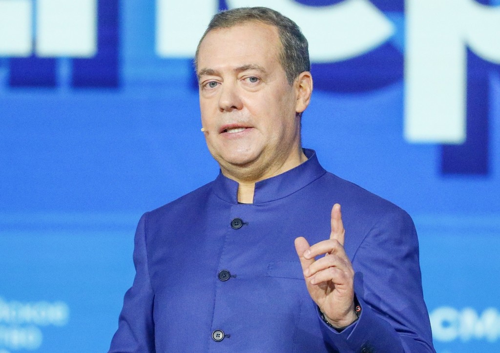 Дмитрий Медведев