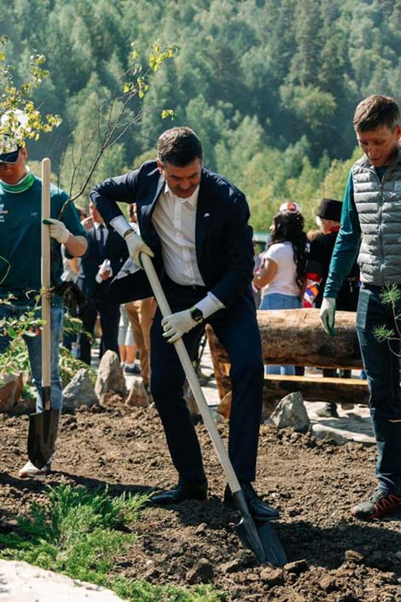 Парк Побед в Приэльбрусье стал символом единства и силы России park pobed v prielbruse stal simvolom edinstva i sily rossii-fabrec-ru-174046603000-0