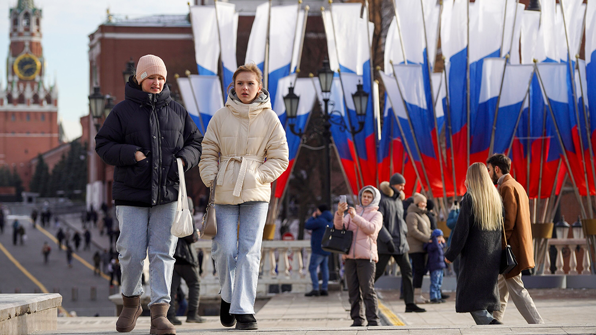 Солнечный день подарит москвичам хорошее настроение 25 февраля Украшение Москвы ко Дню защитника Отечества