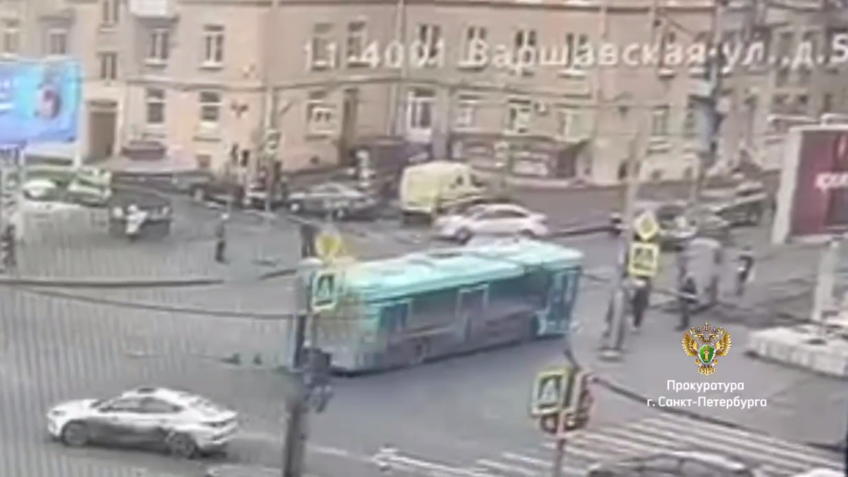 Видео инцидента с автобусом в Санкт-Петербурге привлекло внимание общественности video inczidenta s avtobusom v sanktpeterburge privleklo vnimanie obshhestvennosti-fabrec-ru-174077302800-0