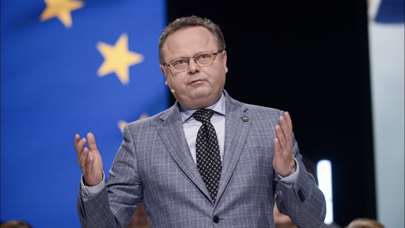 Замглавы МИД Польши Анджей Шейна признался в алкоголизме