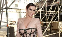 Анна Седокова из ВИА Гра упала перед выступлением Тайна страшного диагноза anna sedokova iz via gra upala pered vystupleniem tajna strashnogo diagnoza-fabrec-ru-174310638300-0