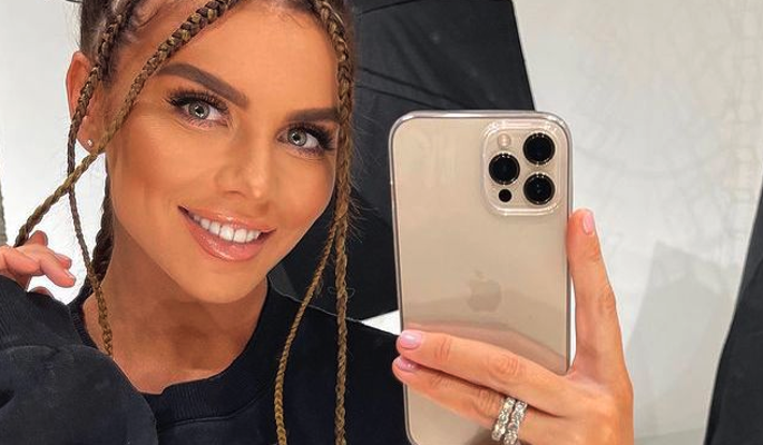 Плакала и ловила панические атаки: Седокова пострадала из-за жесткой травли