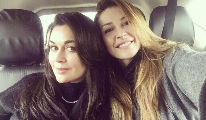 Каяки и шаман: Дочь Заворотнюк путешествует по Байкалу