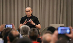 Чанпэн Чжао из Binance опровергает слухи о переговорах с семьей Трампа в США chanpen chzhao iz oprovergaet sluhi o peregovorah s semej trampa v ssha-fabrec-ru-174189305100-0