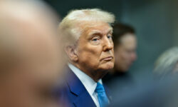 Дональд Трамп оспаривает законность помилований Джо Байдена в США donald tramp osparivaet zakonnost pomilovanij dzho bajdena v ssha-fabrec-ru-174219364800-0