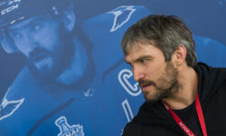 Гэри Беттмэн поддержит Александра Овечкина в матче НХЛ за рекорд Гретцки geri bettmen podderzhit aleksandra ovechkina v matche nhl za rekord gretczki-fabrec-ru-174344463500-0