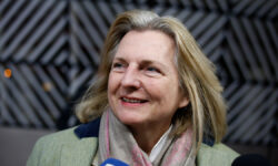 Карин Кнайсль о связи австрийских корней Гитлера и современного общества BrusselsBelgium14thMarch2019AustrianMinisterOfForeignAffairs