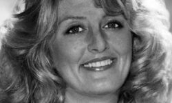 Лиза Джейн Смит оставила яркое наследие в мире «Дневников вампира» и Alloy Entertainment liza dzhejn smit ostavila yarkoe nasledie v mire dnevnikov vampira i -fabrec-ru-174307216300-0