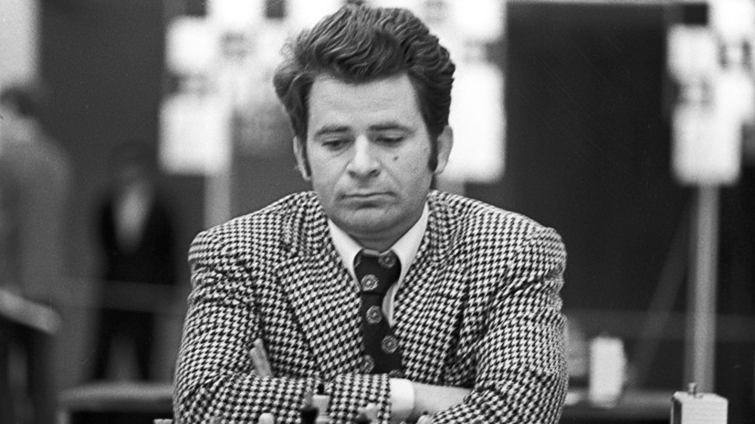 Матчи с Петросяном, противостояние с Фишером и отъезд из СССР — чем запомнился 10-й чемпион мира по шахматам Спасский matchi s petrosyanom protivostoyanie s fisherom i otezd iz sssr chem zapomnilsya 10j chempion mira po shahmatam spasskij-fabrec-ru-174077664300-0