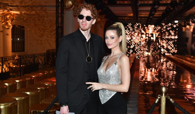 Пресняков снял шутливое видео с нью-йоркской белкой