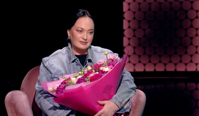 "Очень тебя прошу" — мать Ларисы Гузеевой сделала трогательный жест ochen tebya proshu mat larisy guzeevoj sdelala trogatelnyj zhest-fabrec-ru-174107906000-0