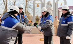 ПАО Газпром и регионы России зажгли 11 Вечных огней к 80-летию Победы pao gazprom i regiony rossii zazhgli 11 vechnyh ognej k 80letiyu pobedy-fabrec-ru-174279859700-0