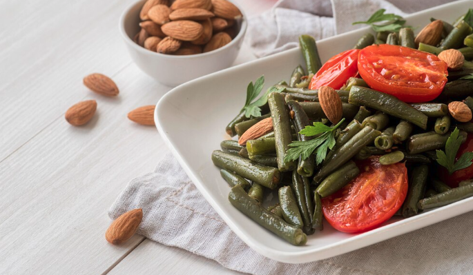 Зеленая фасоль с томатами: очень простое и вкусное блюдо на гарнир