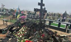 Сергей Федорчак раскрыл детали кощунственного нападения на могилу погибшего сына-военкора sergej fedorchak raskryl detali koshhunstvennogo napadeniya na mogilu pogibshego synavoenkora-fabrec-ru-174344275300-0