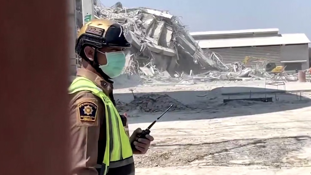 Число жертв землетрясения в Бангкоке достигло 17 человек