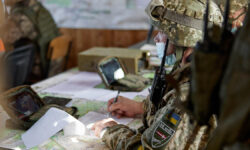 Спецназ ВСУ штурмует Поповку под прикрытием HIMARS и артиллерии specznaz vsu shturmuet popovku pod prikrytiem i artillerii-fabrec-ru-174284451000-0